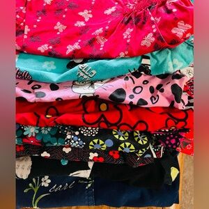 Colorfully Patterned Scrub Top Bundle M/L